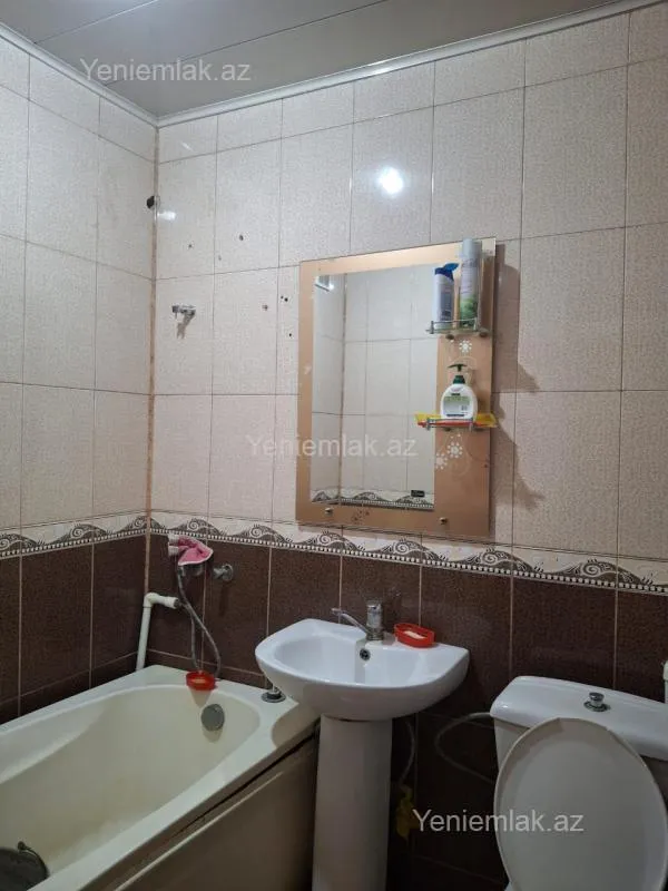 Satılır 1 otaqlı köhnə tikili 36 m²