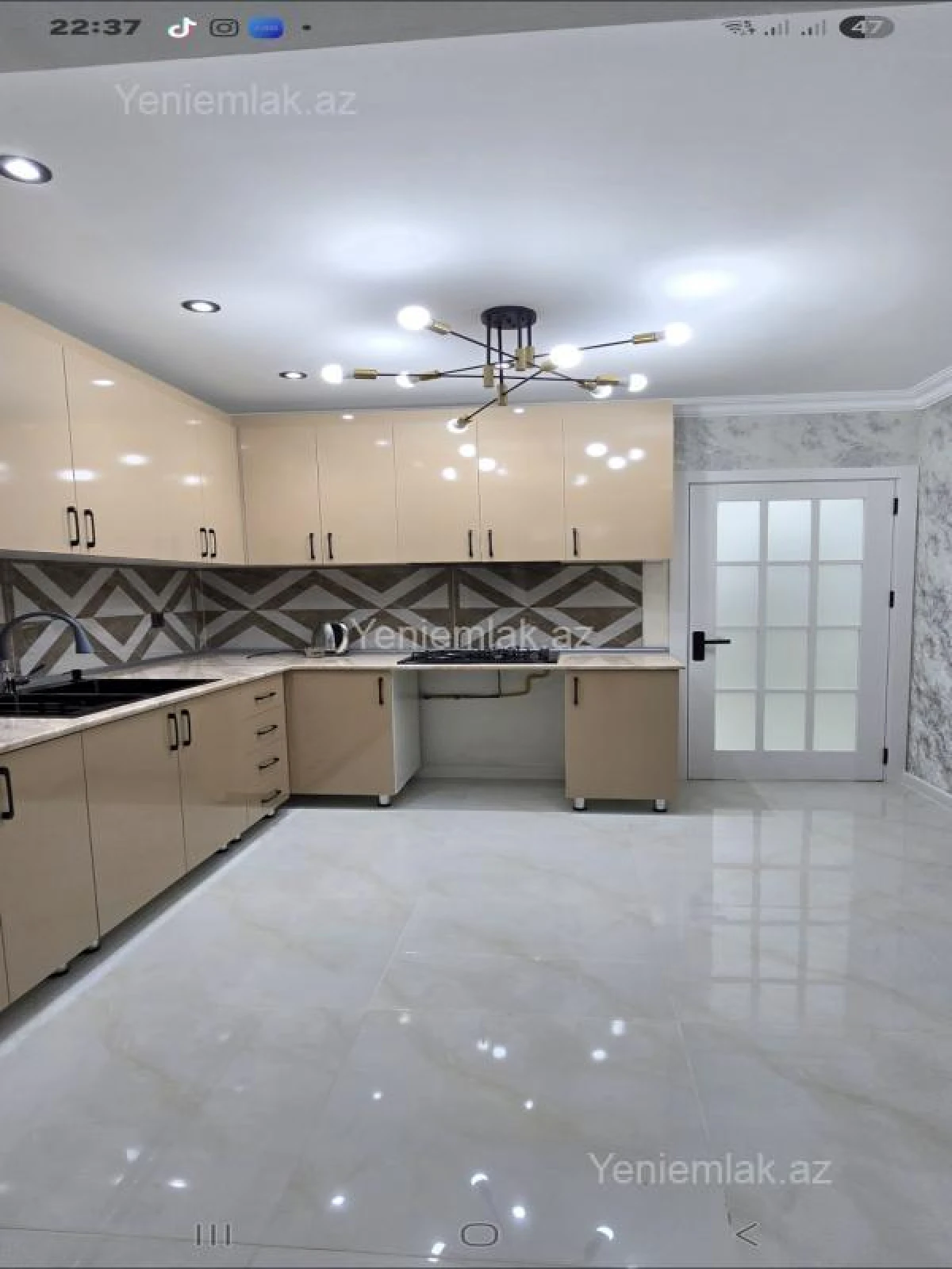 Satılır 3 otaqlı köhnə tikili 80 m²