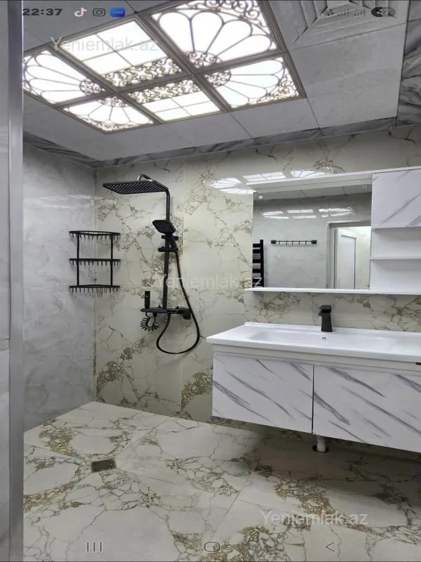 Satılır 3 otaqlı köhnə tikili 80 m²