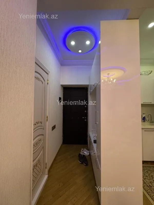 Satılır 2 otaqlı yeni tikili 50 m²