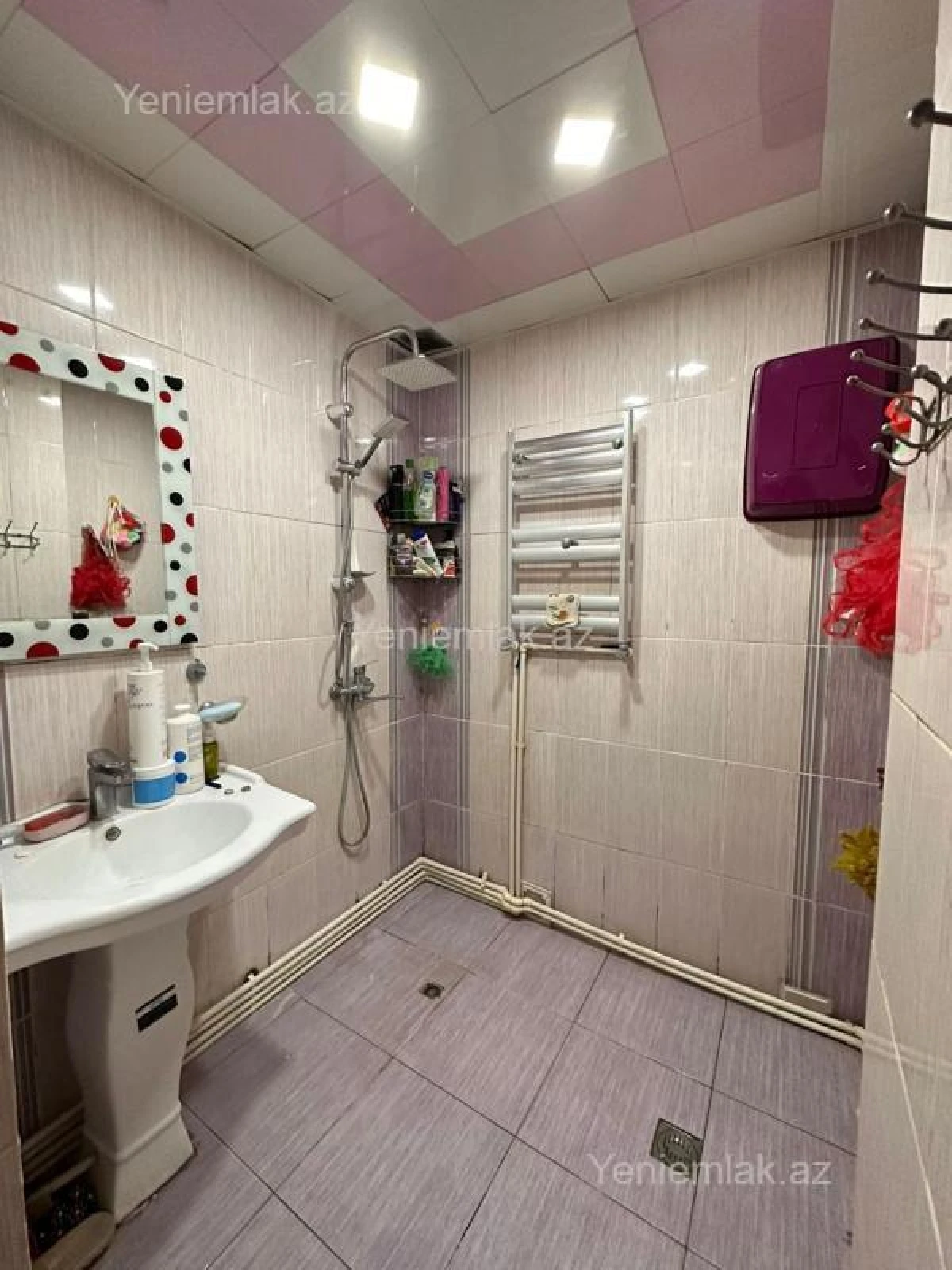 Satılır 5 otaqlı köhnə tikili 120 m²