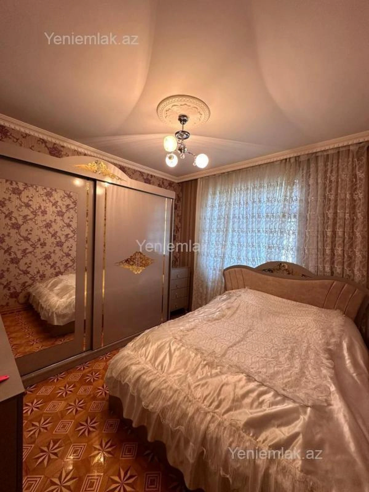 Satılır 5 otaqlı köhnə tikili 120 m²