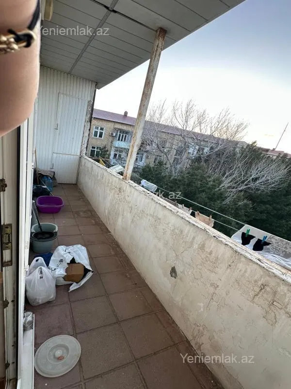 Satılır 1 otaqlı köhnə tikili 65 m²