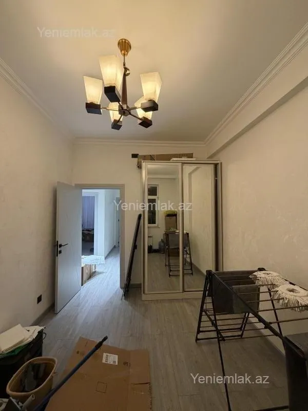 Satılır 3 otaqlı yeni tikili 80 m²
