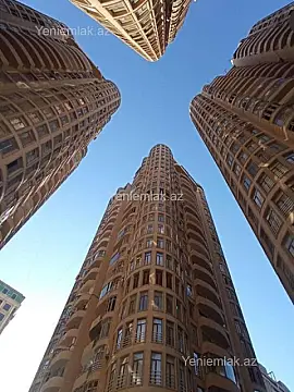 Satılır 3 otaqlı yeni tikili 165 m²