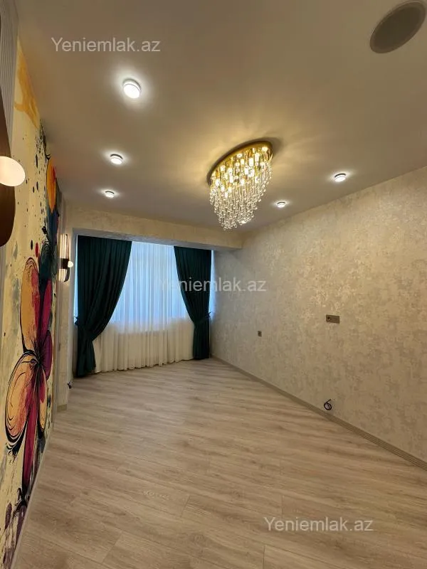 Satılır 3 otaqlı yeni tikili 110 m²