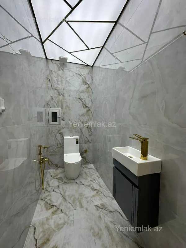 Satılır 3 otaqlı yeni tikili 110 m²