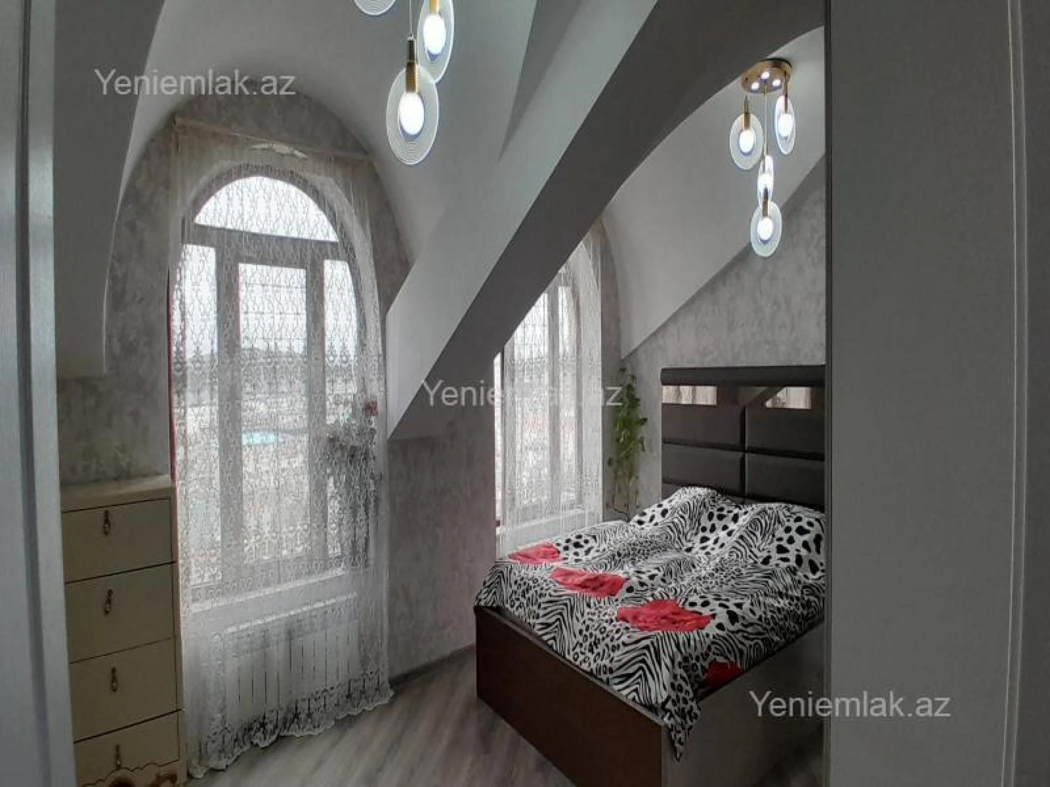 Satılır 2 otaqlı yeni tikili 94.5 m²