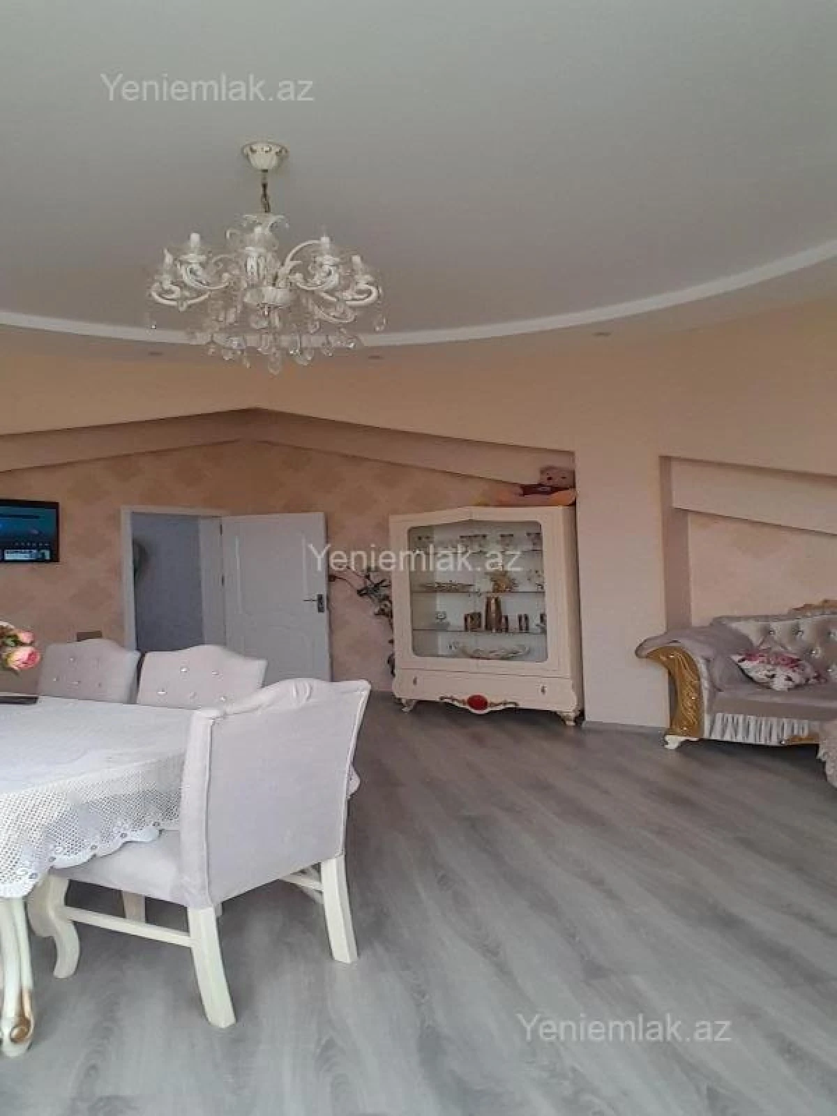 Satılır 2 otaqlı yeni tikili 94.5 m²