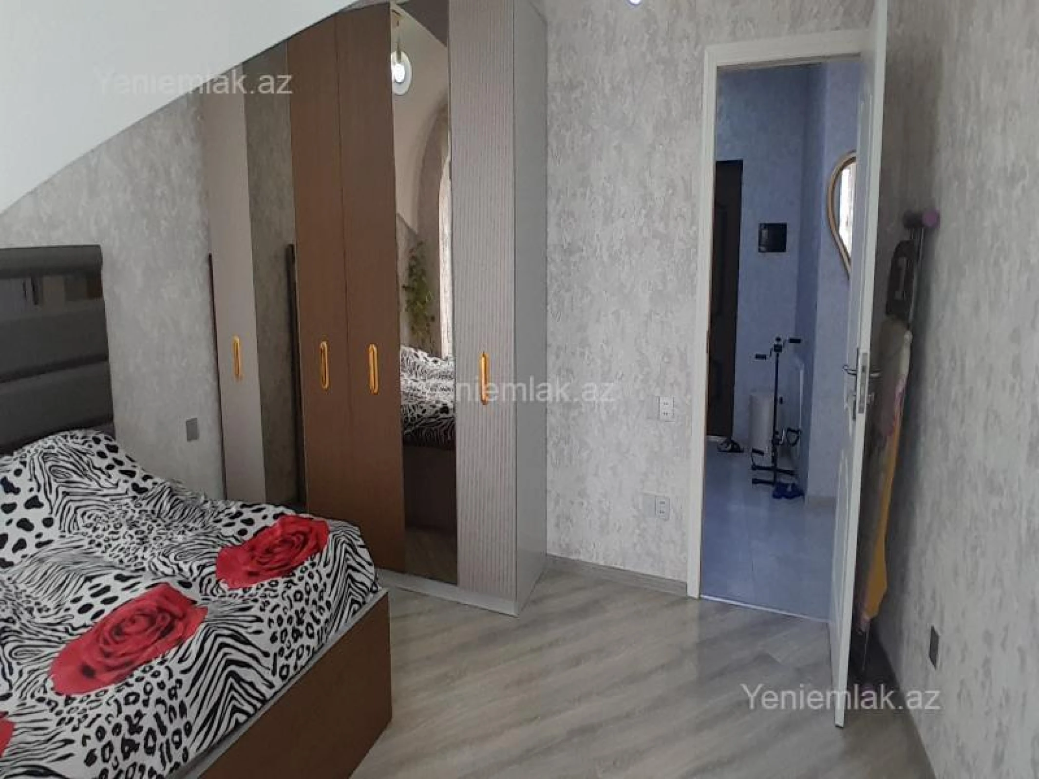 Satılır 2 otaqlı yeni tikili 94.5 m²