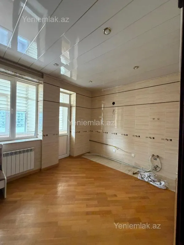 Satılır 2 otaqlı yeni tikili 92 m²