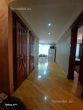 Satılır 3 otaqlı köhnə tikili 90 m²