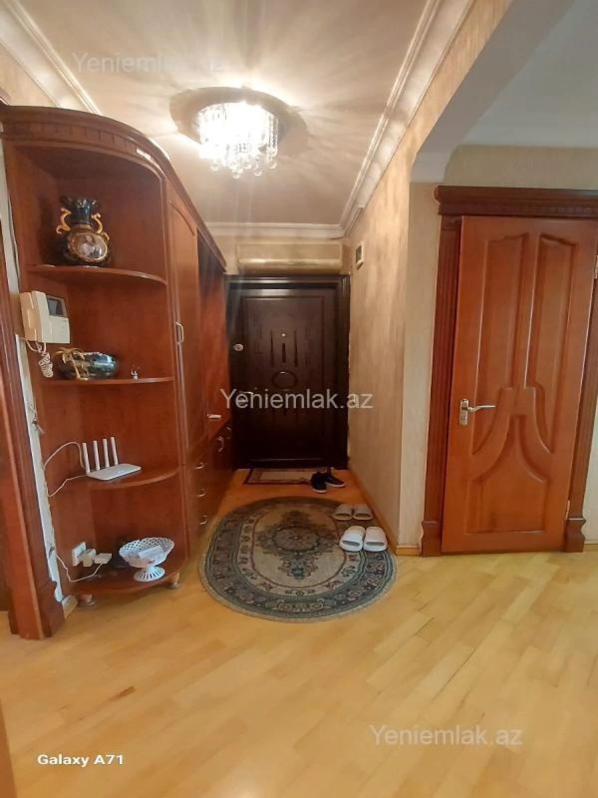 Satılır 3 otaqlı köhnə tikili 90 m²