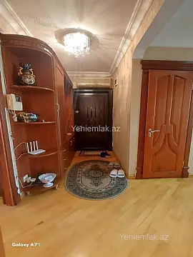 Satılır 3 otaqlı köhnə tikili 90 m²
