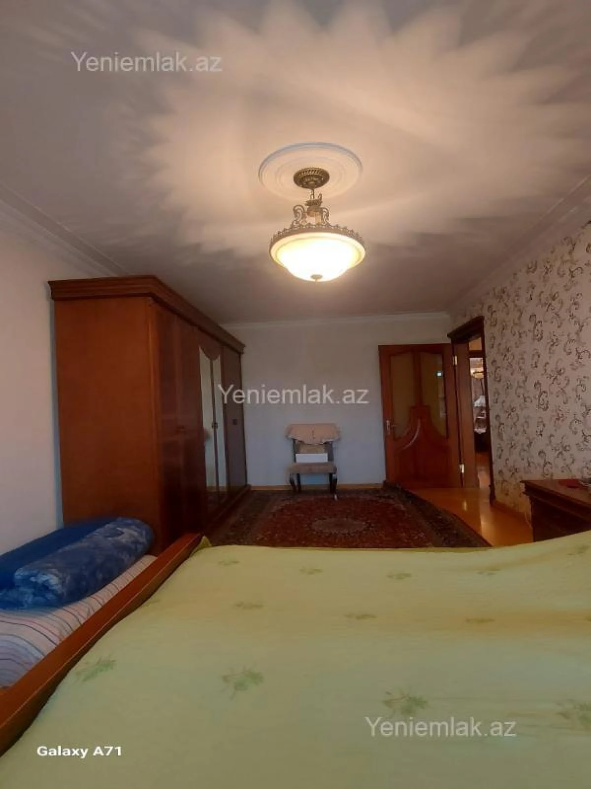 Satılır 3 otaqlı köhnə tikili 90 m²