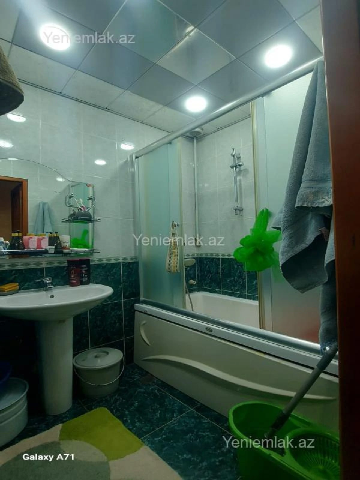 Satılır 3 otaqlı köhnə tikili 90 m²