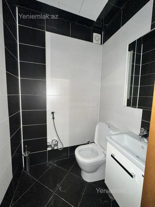 Satılır 3 otaqlı yeni tikili 150 m²