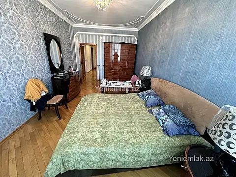 Satılır 3 otaqlı yeni tikili 150 m²