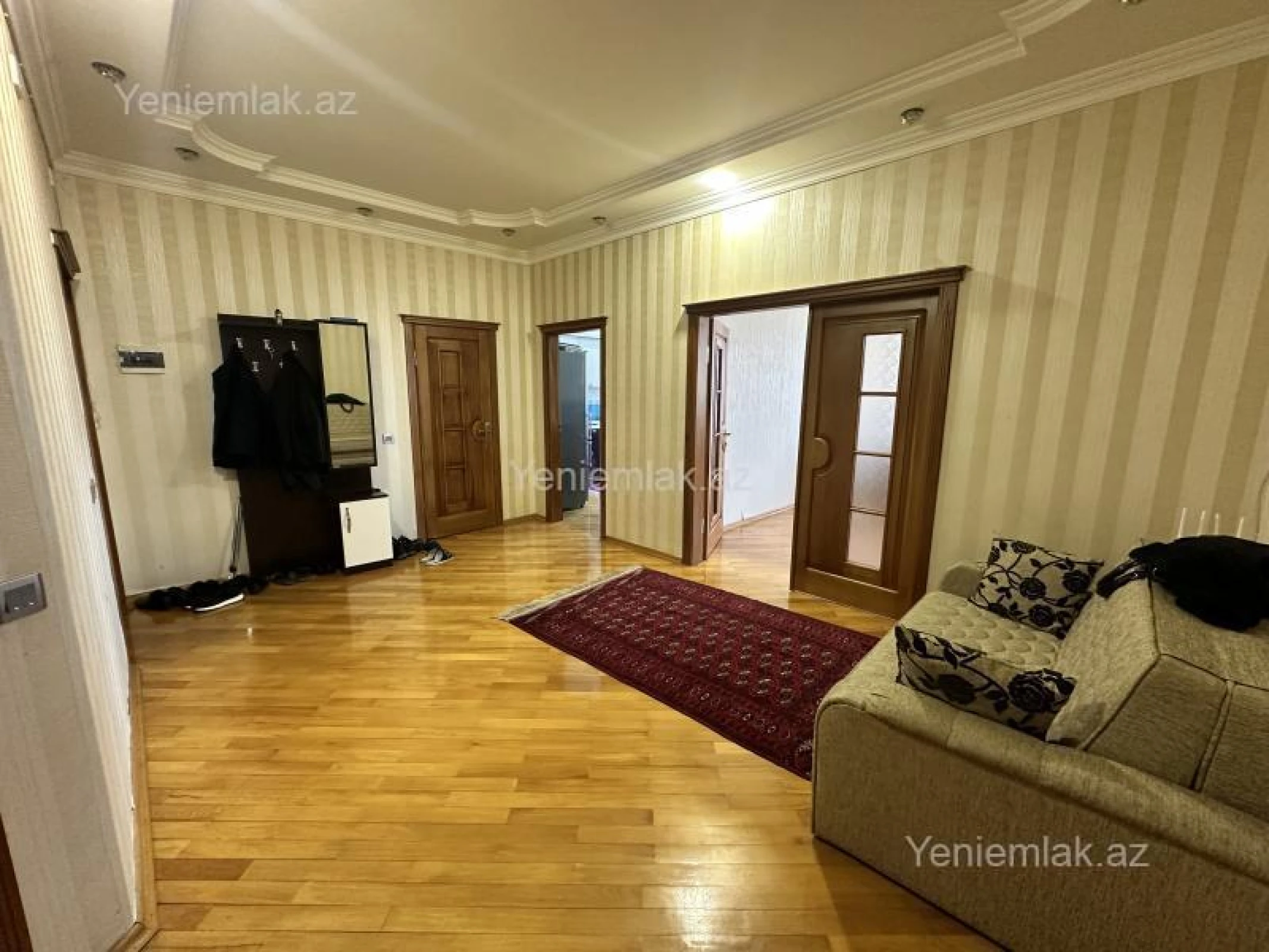 Satılır 3 otaqlı yeni tikili 150 m²