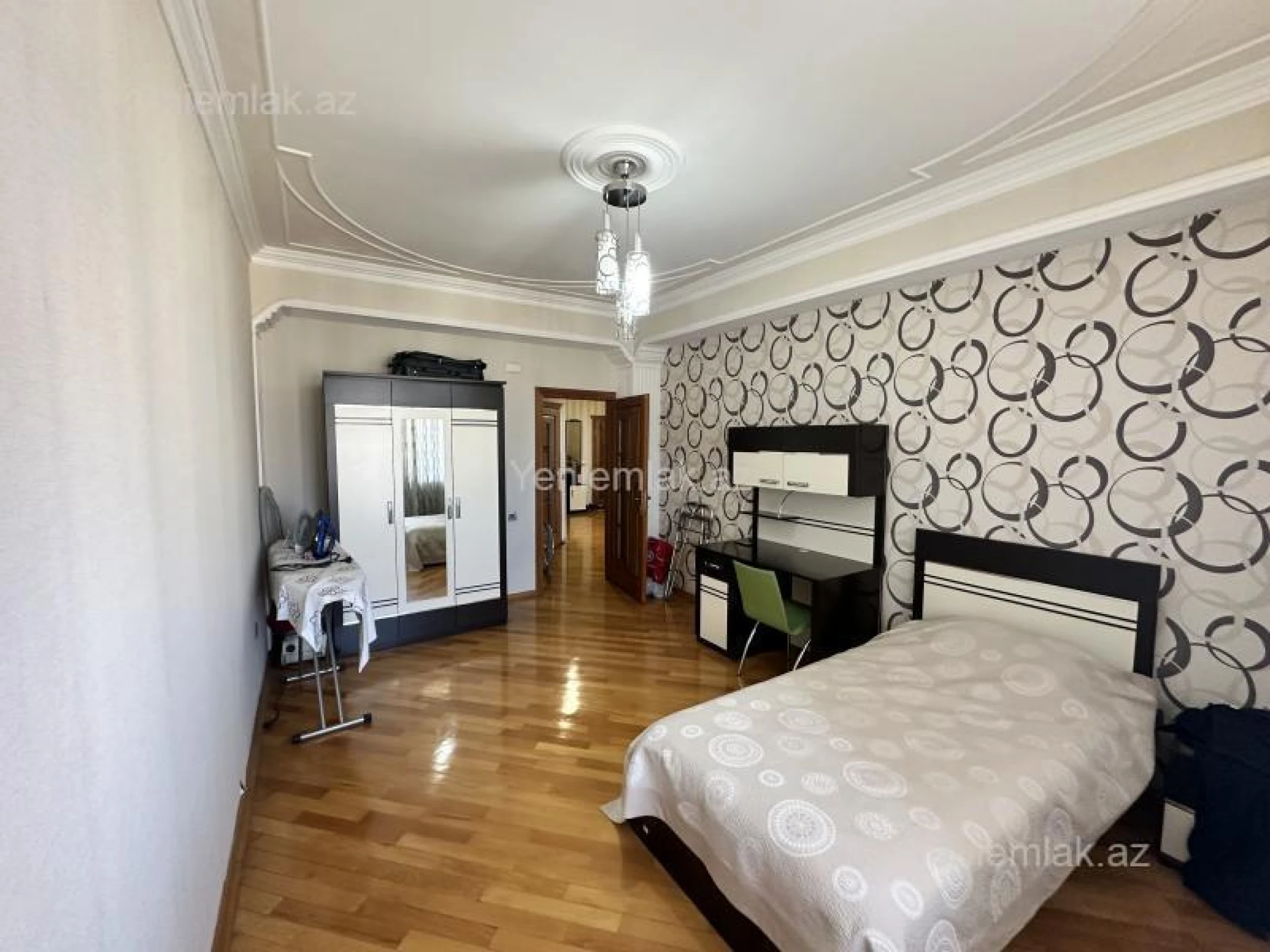 Satılır 3 otaqlı yeni tikili 150 m²