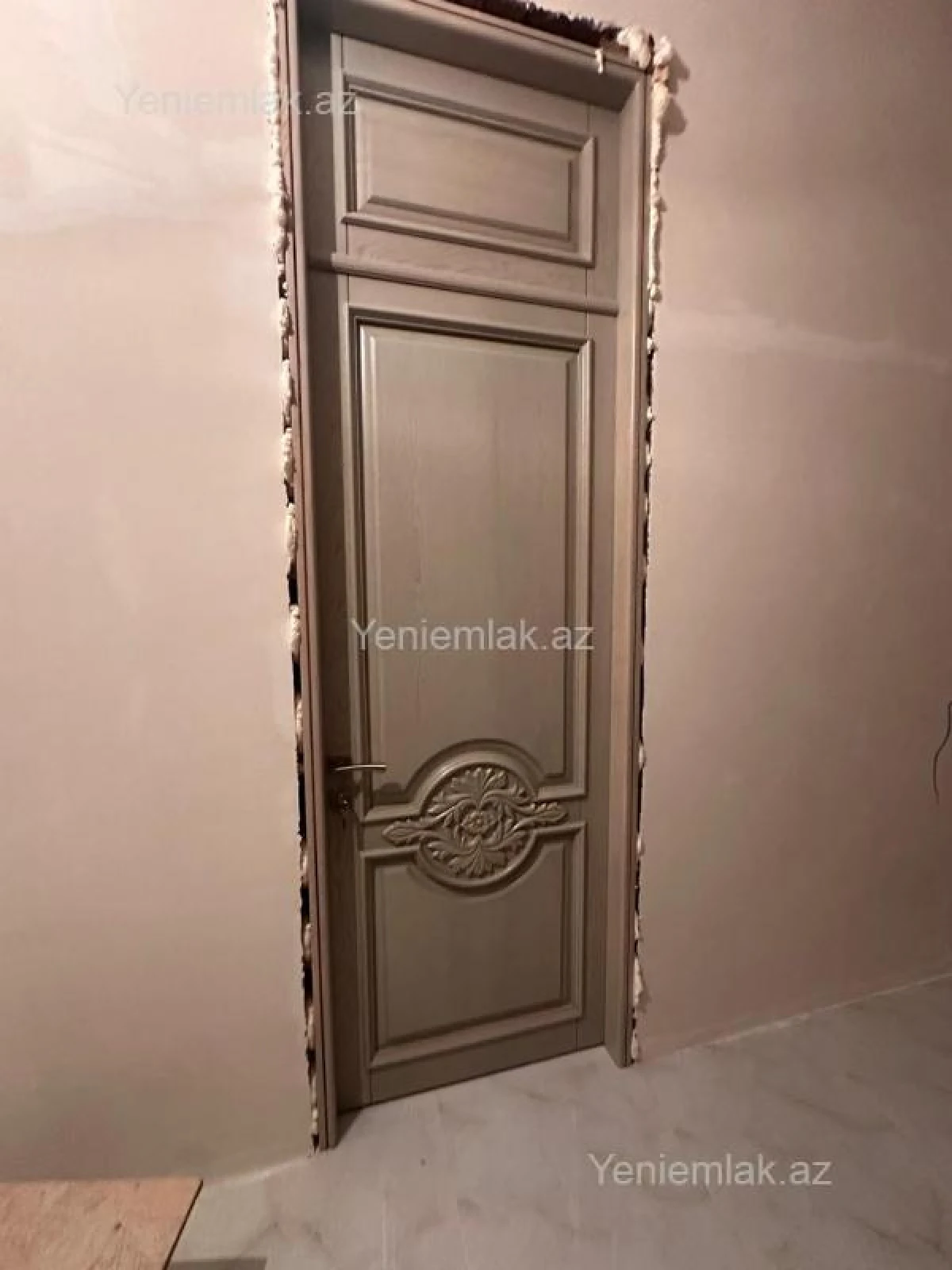 Satılır 10 otaqlı həyət evi 690 m²