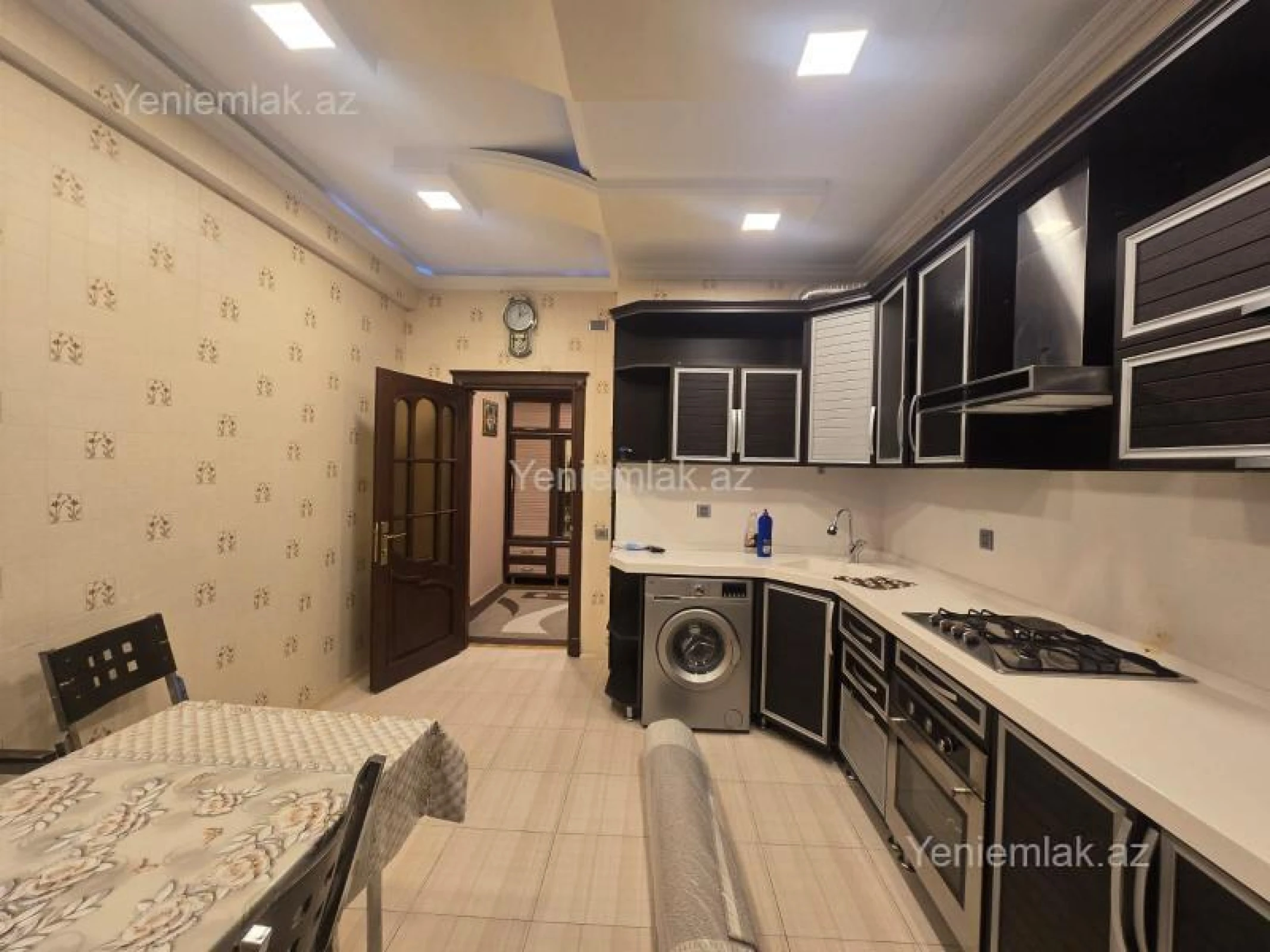Satılır 4 otaqlı yeni tikili 163 m²