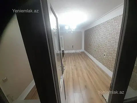 Satılır 1 otaqlı köhnə tikili 32 m²