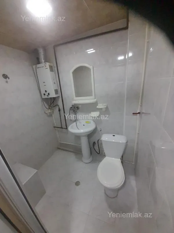 Satılır 1 otaqlı köhnə tikili 32 m²