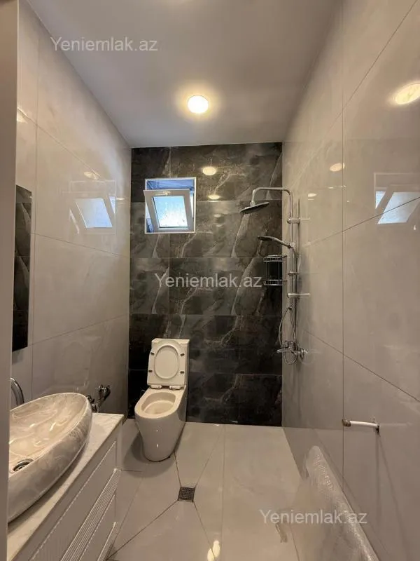 Satılır 4 otaqlı həyət evi 130 m²