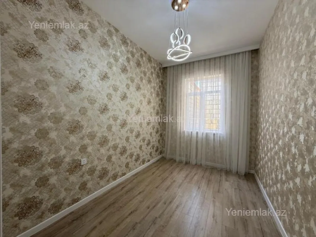 Satılır 4 otaqlı həyət evi 130 m²