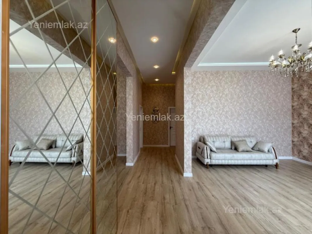 Satılır 4 otaqlı həyət evi 130 m²