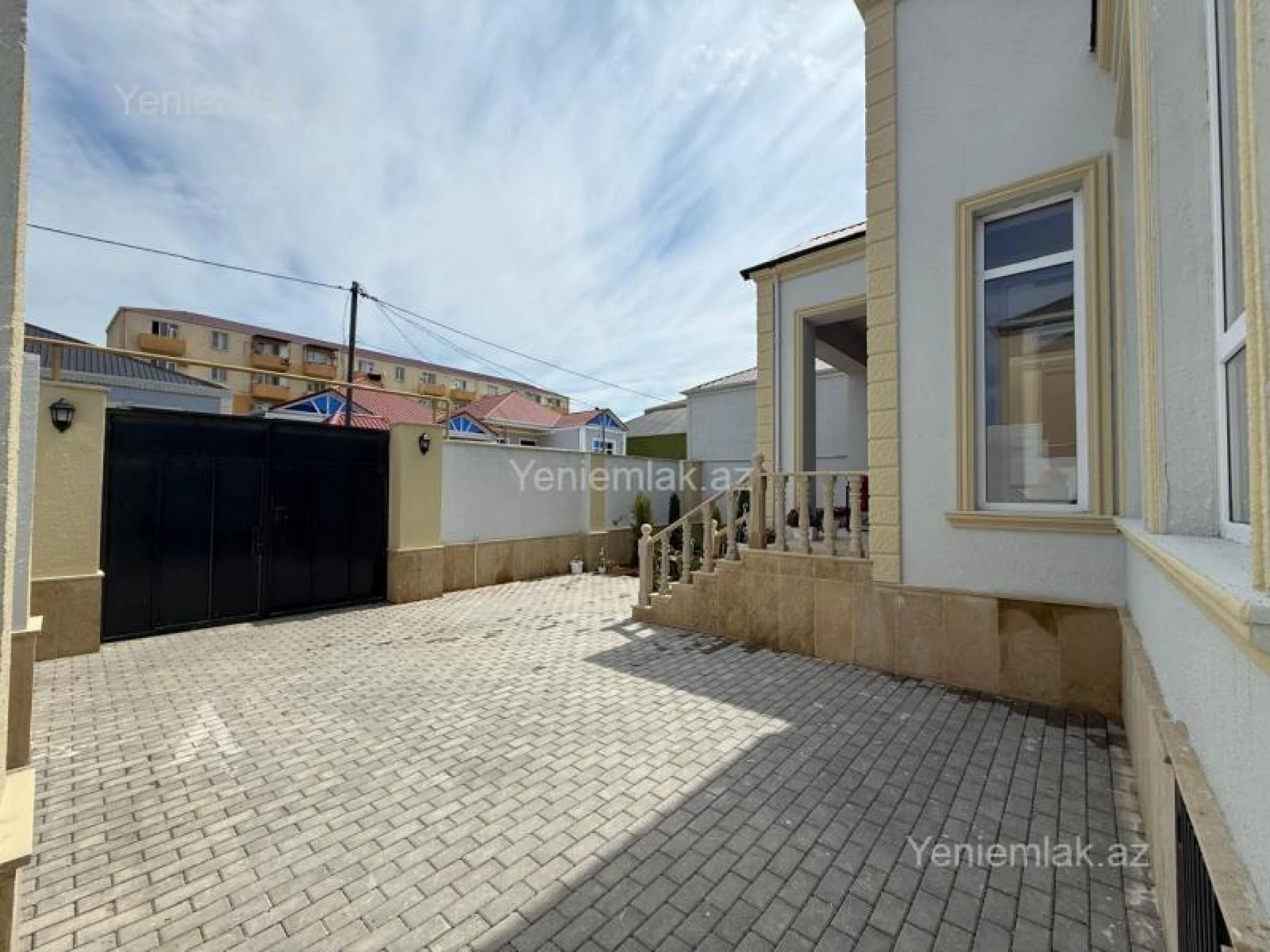 Satılır 4 otaqlı həyət evi 130 m²