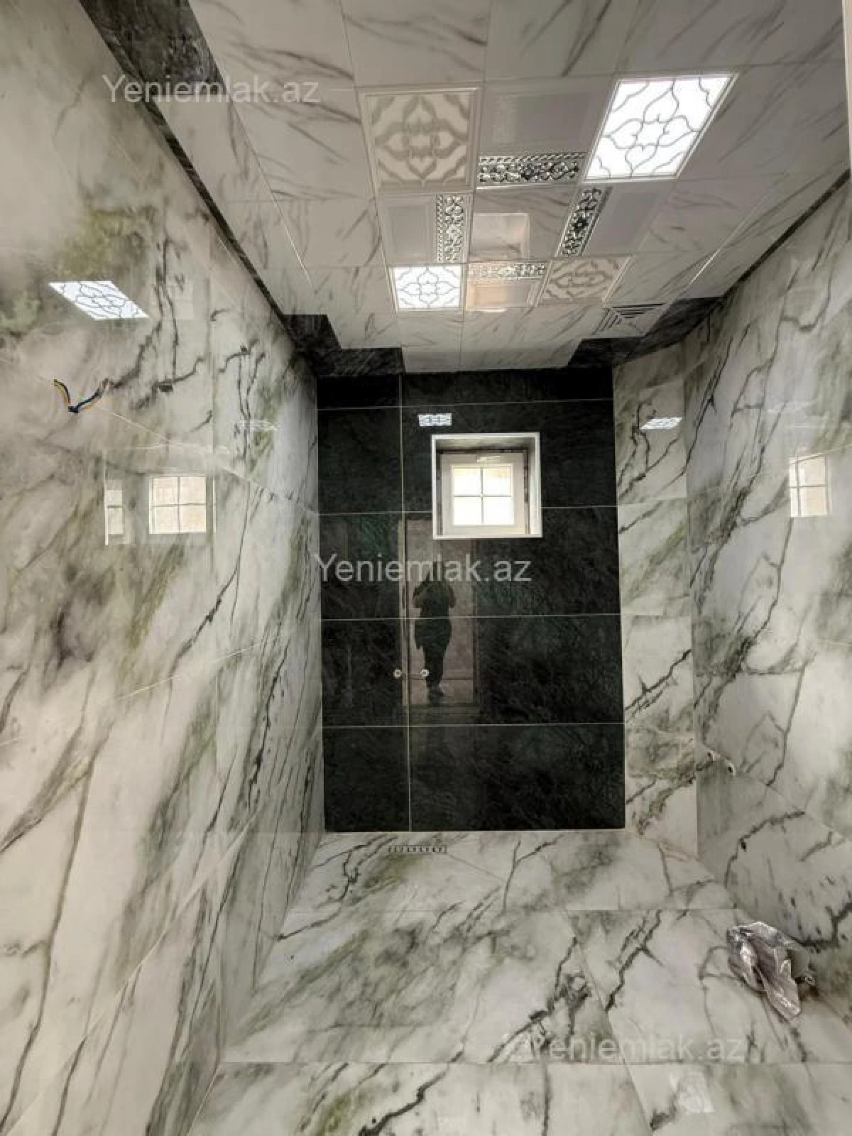 Satılır 5 otaqlı həyət evi 180 m²