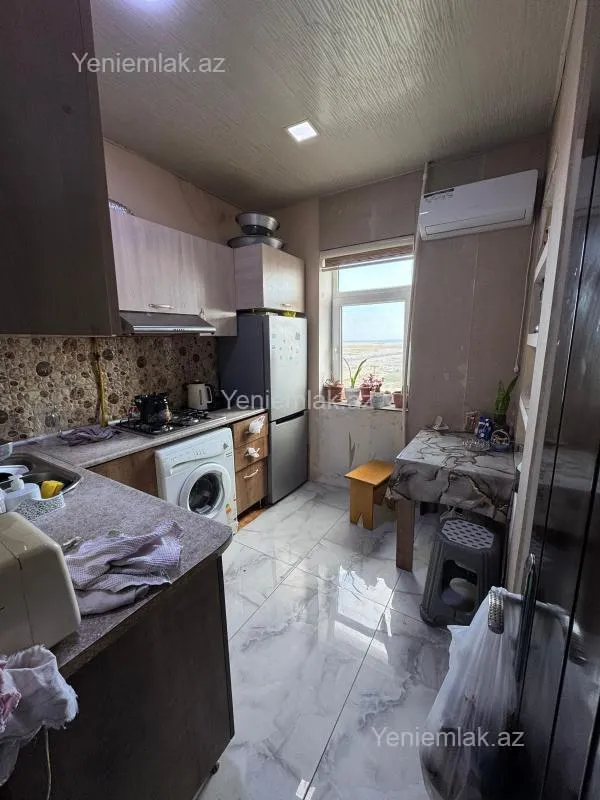 Satılır 2 otaqlı köhnə tikili 55 m²
