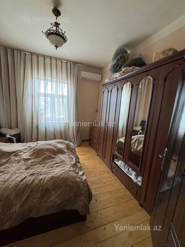 Satılır 2 otaqlı köhnə tikili 55 m²