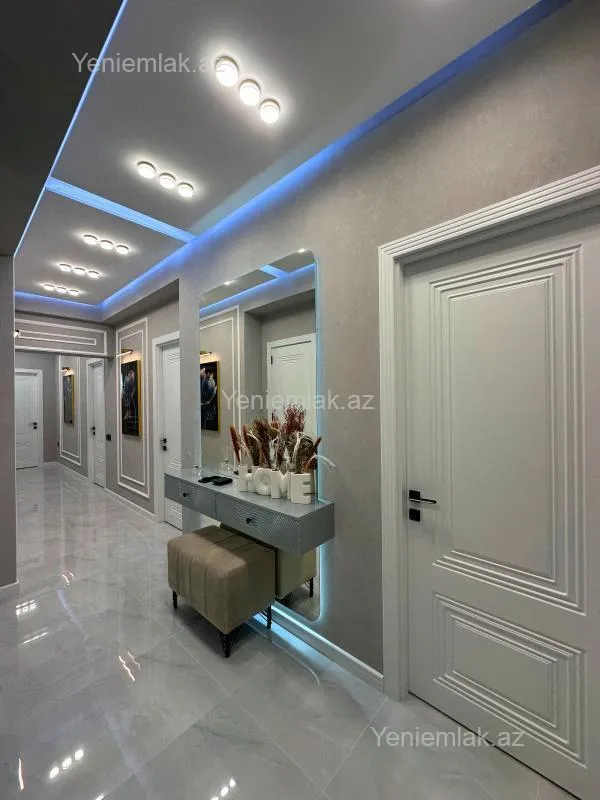 Satılır 3 otaqlı yeni tikili 105 m²