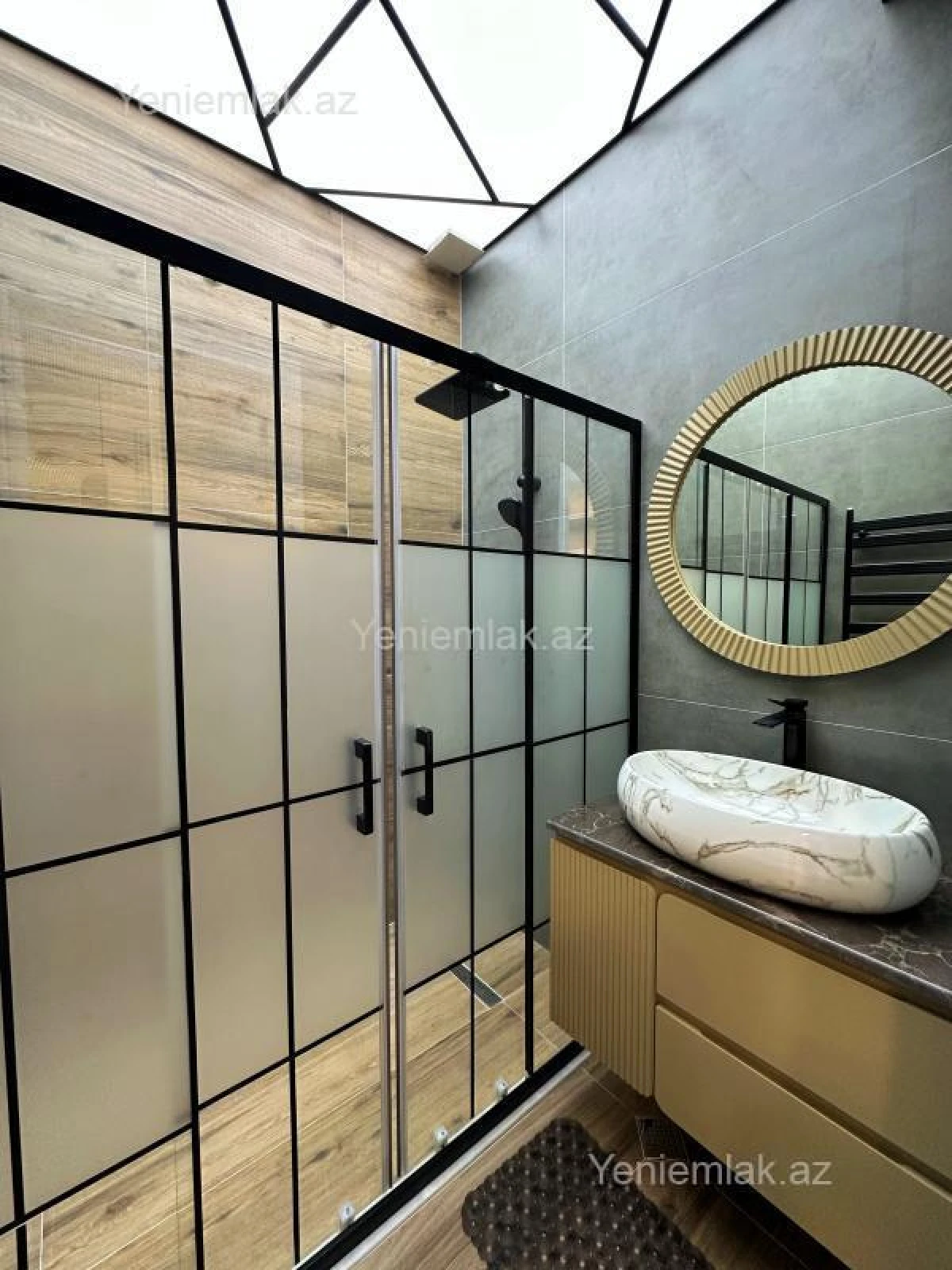 Satılır 3 otaqlı yeni tikili 105 m²