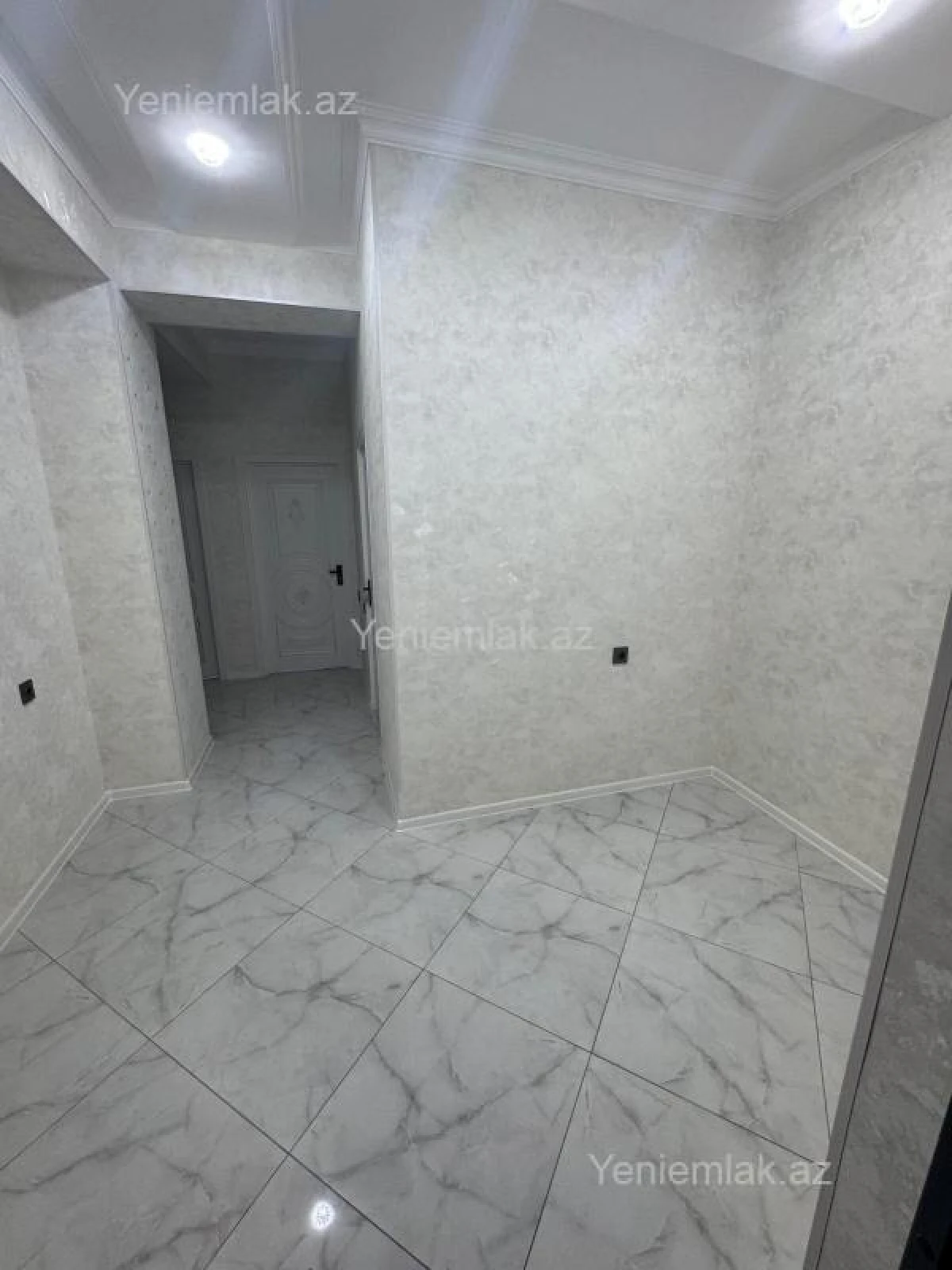Satılır 3 otaqlı yeni tikili 86 m²