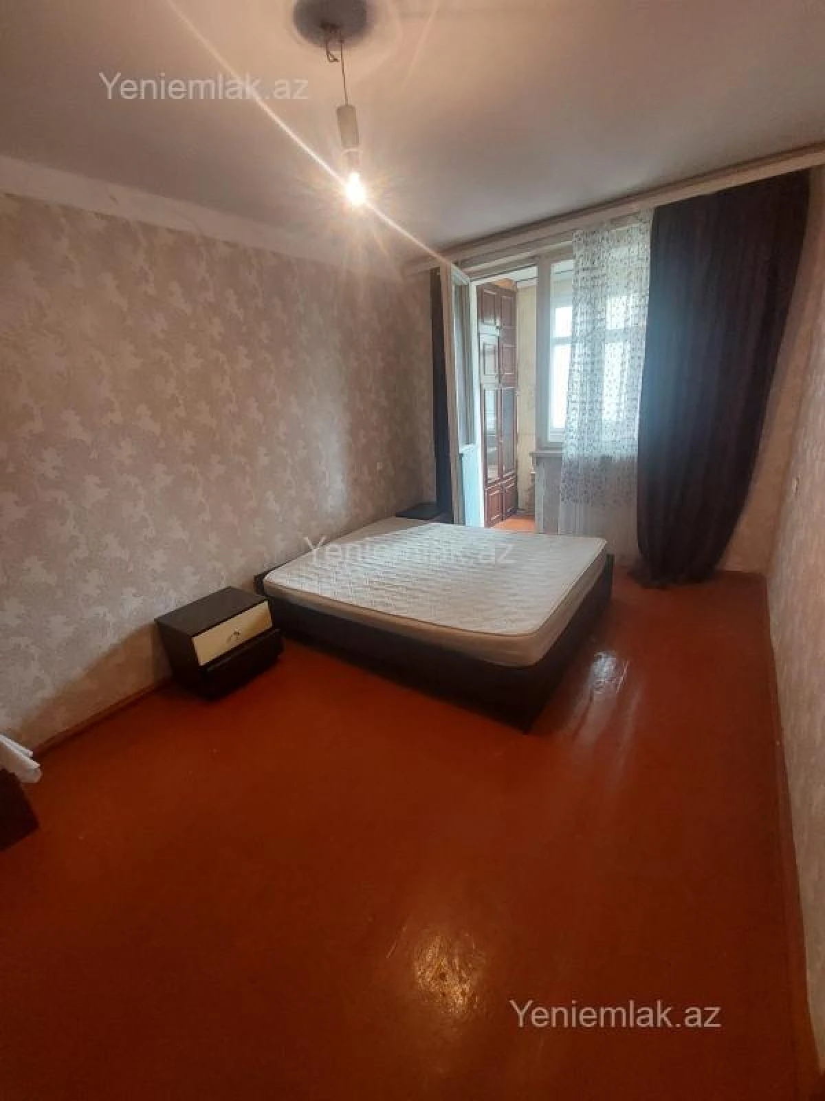Satılır 2 otaqlı köhnə tikili 55 m²