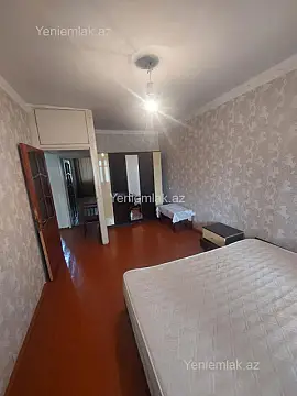 Satılır 2 otaqlı köhnə tikili 55 m²