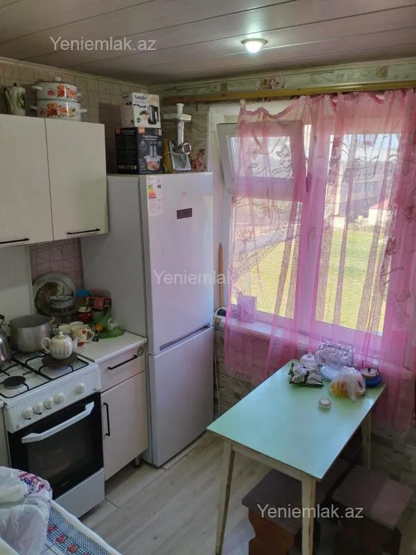 Satılır 1 otaqlı köhnə tikili 31 m²