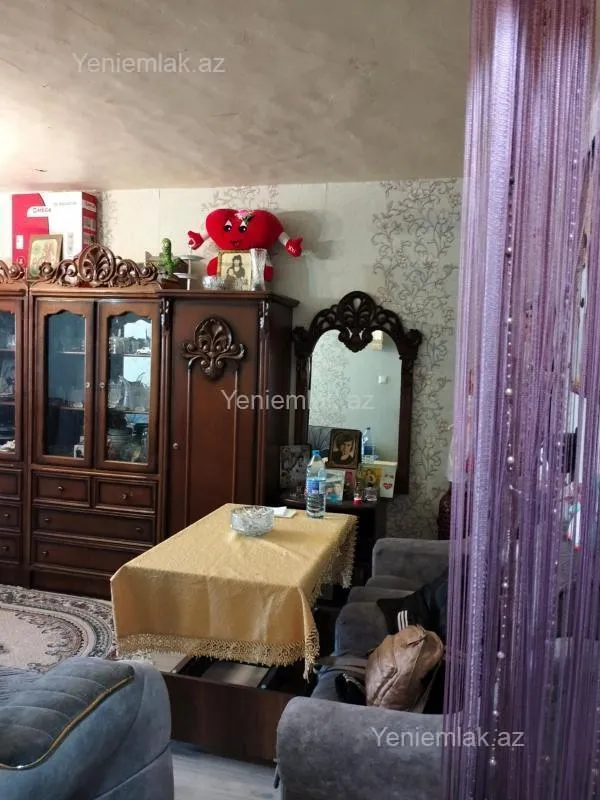 Satılır 1 otaqlı köhnə tikili 31 m²
