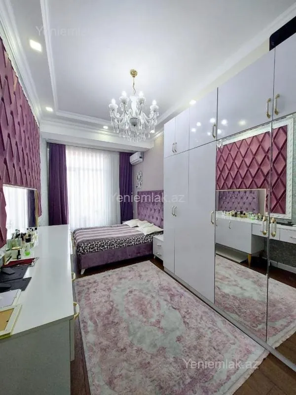 Satılır 2 otaqlı köhnə tikili 65 m²