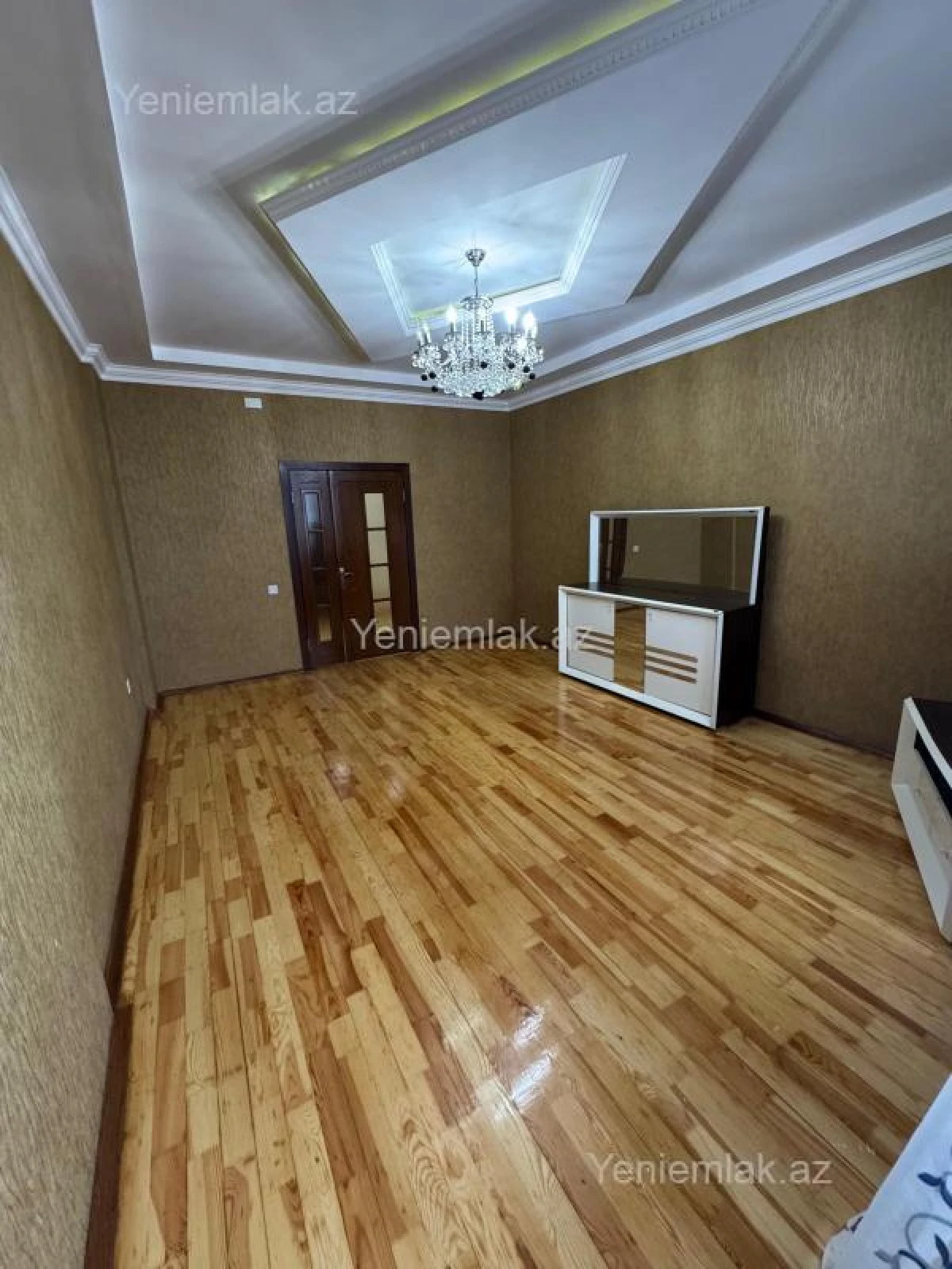 Satılır 3 otaqlı yeni tikili 105 m²