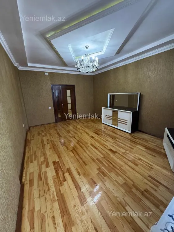 Satılır 3 otaqlı yeni tikili 105 m²