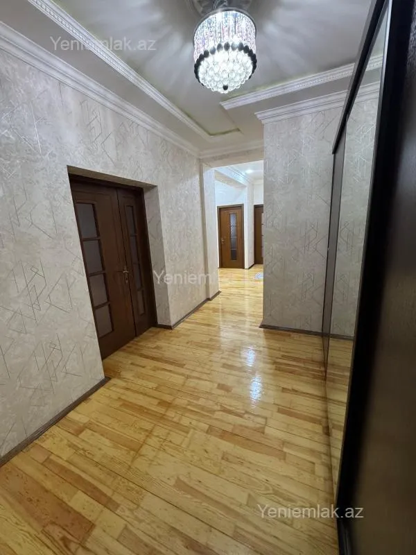 Satılır 3 otaqlı yeni tikili 105 m²