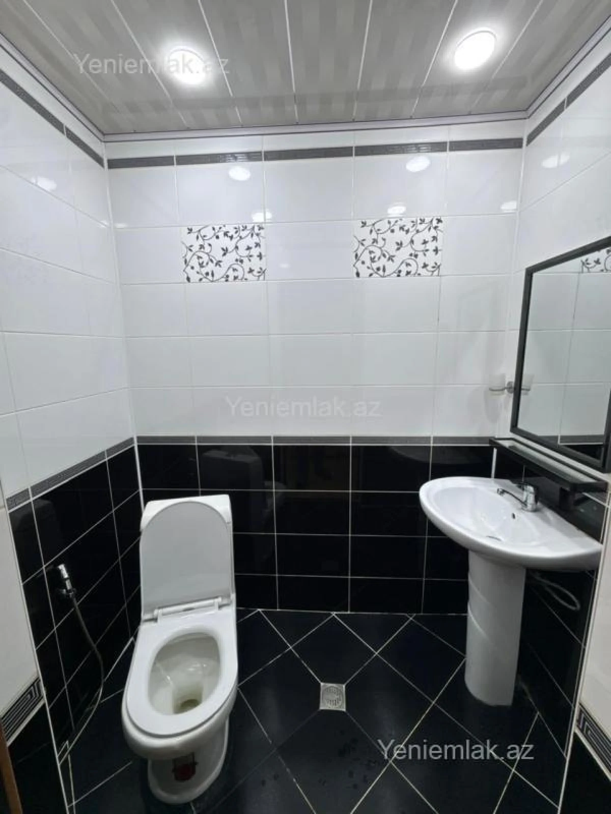 Satılır 3 otaqlı yeni tikili 105 m²