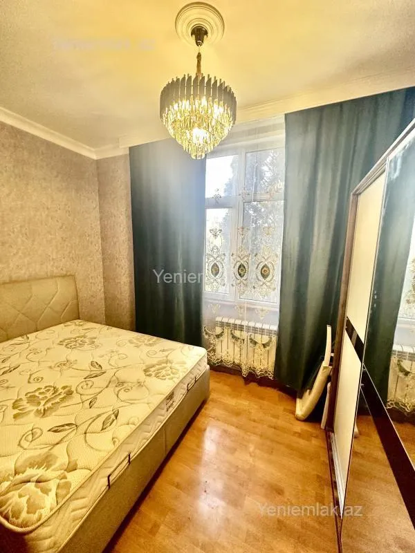 Satılır 2 otaqlı köhnə tikili 52 m²