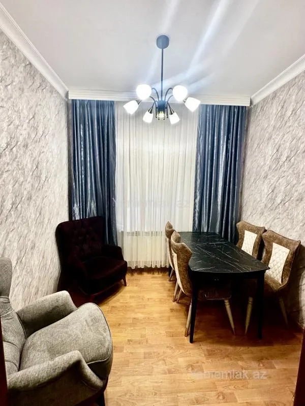 Satılır 2 otaqlı köhnə tikili 52 m²