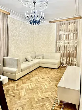 Satılır 2 otaqlı köhnə tikili 52 m²